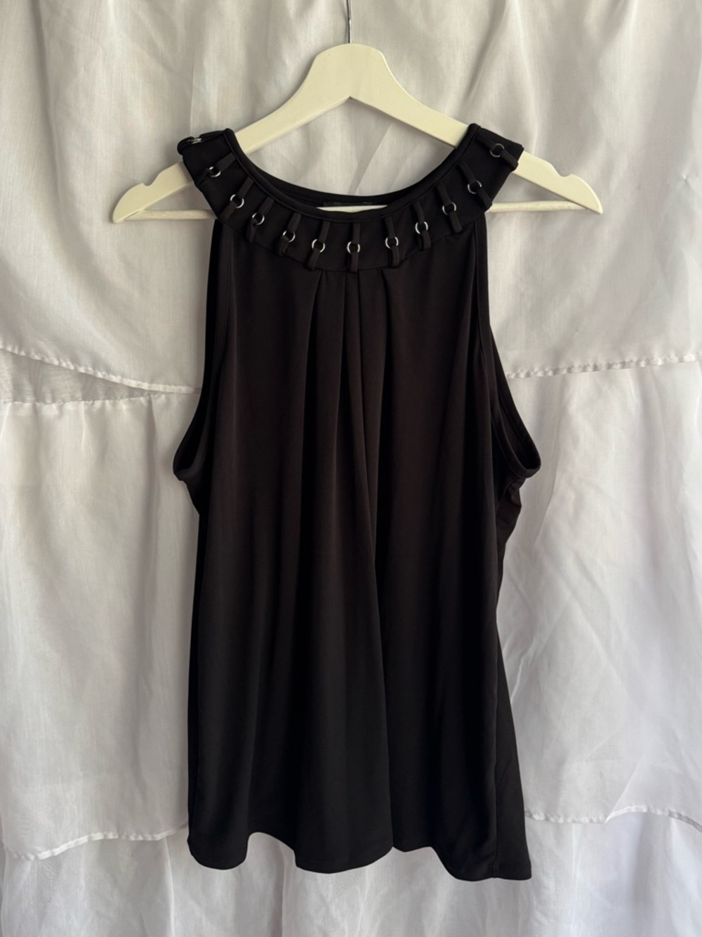 Premise Studio Sleeveless Blouse